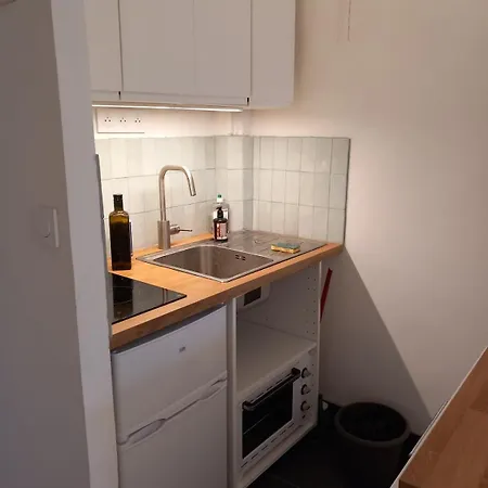 Apartment For 2 People, 15th Arrondissement, Convention, Montparnasse *